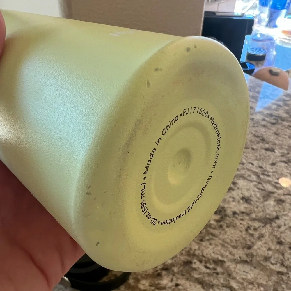 Light neon yellow hydro flask with accessories. Hydro Flask Wide Mouth 20 oz - Picture 4 of 8